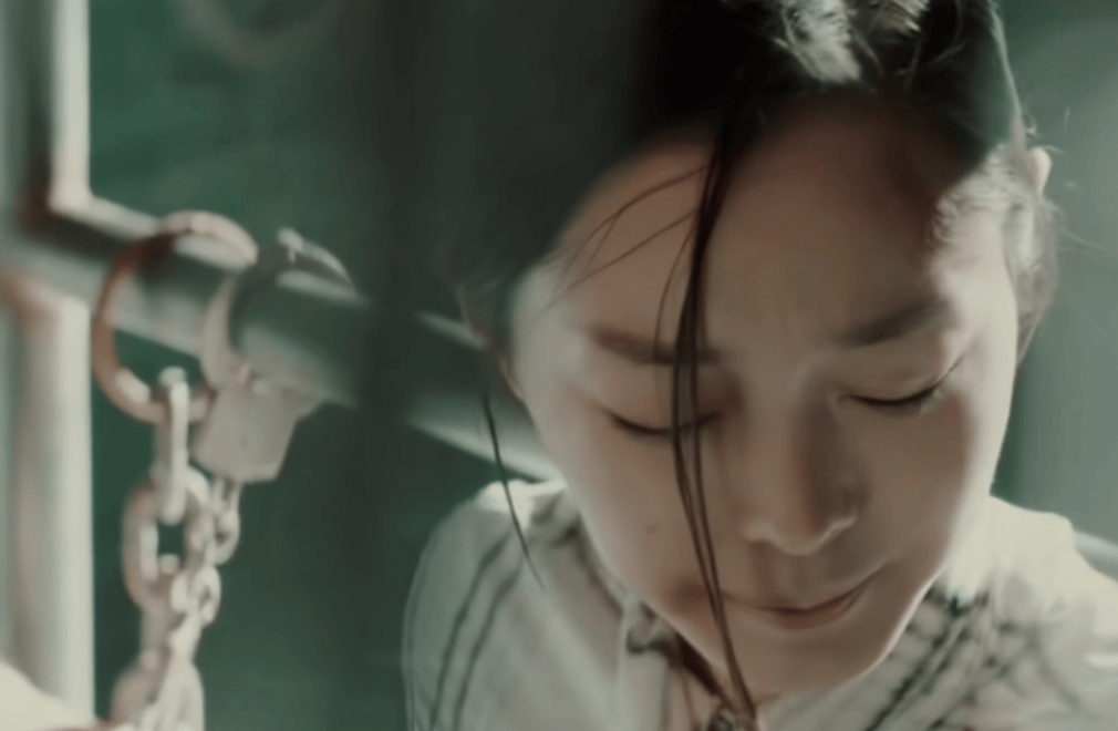 同样是酷刑戏,"狼狈"的宋轶,打了多少"李一桐"们的脸?