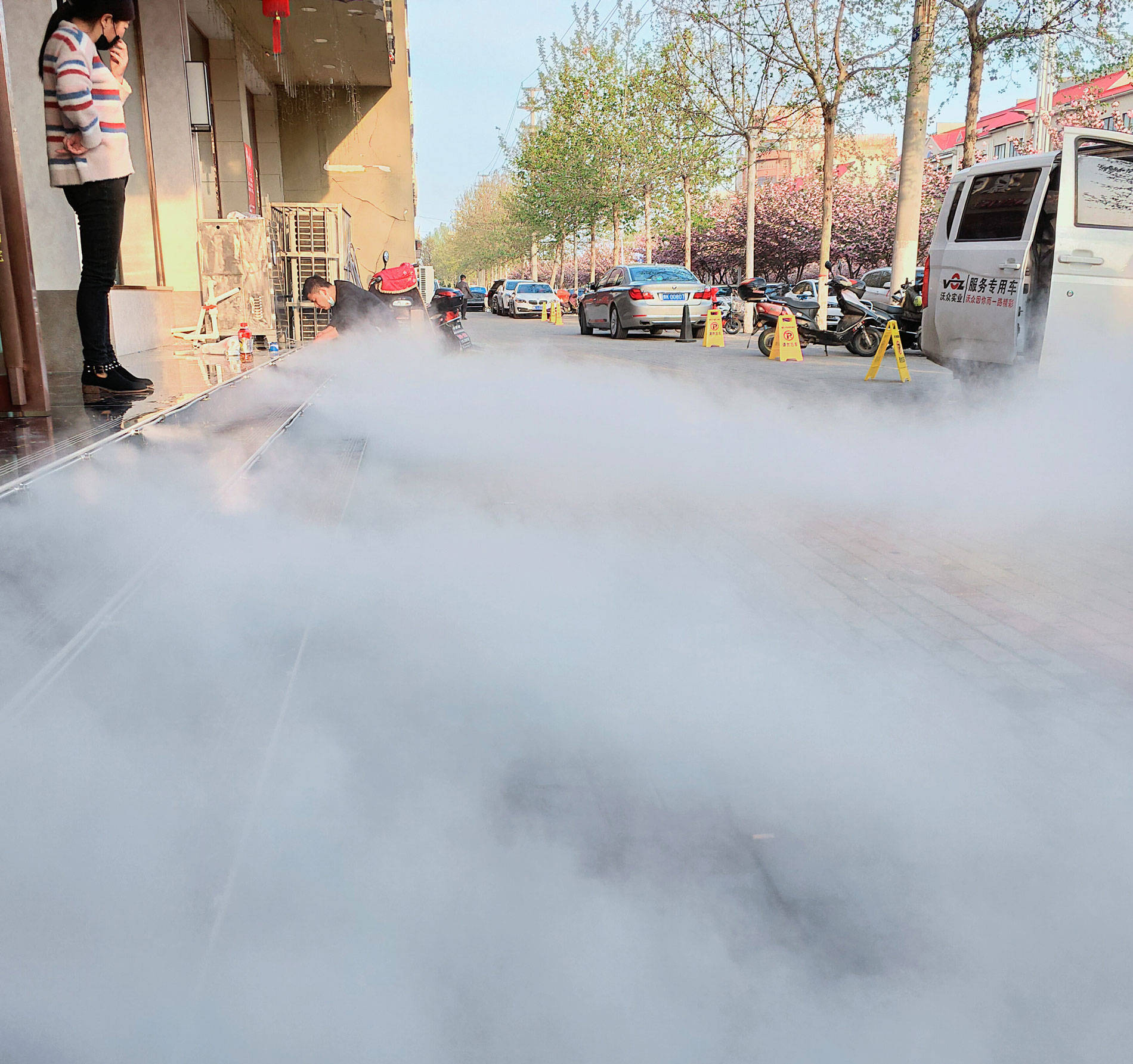 郑州沃众实业专注景区喷雾设备制造,高压微雾系统技术成熟稳定
