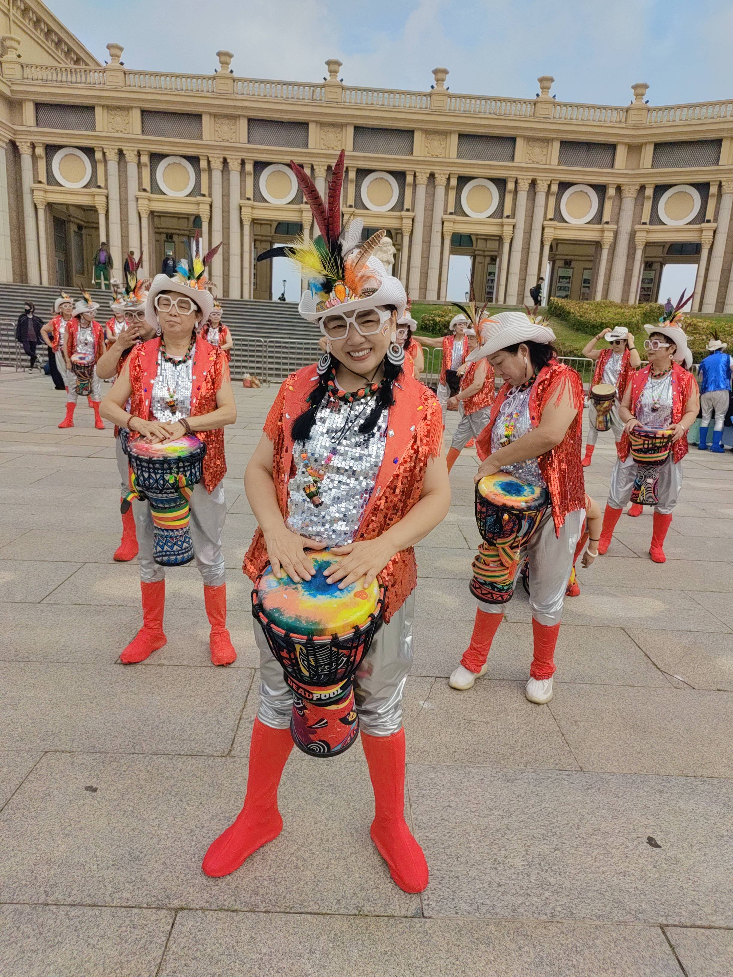 乐龄龙江非洲鼓艺术团:连续5年为"哈马"加油鼓劲儿