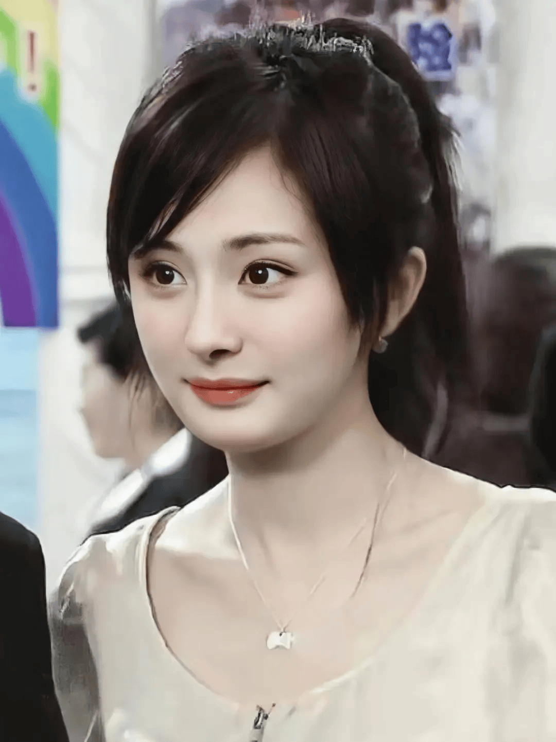 杨幂早期竟然这么甜美!软软的,糯糯的,好水灵好少女!