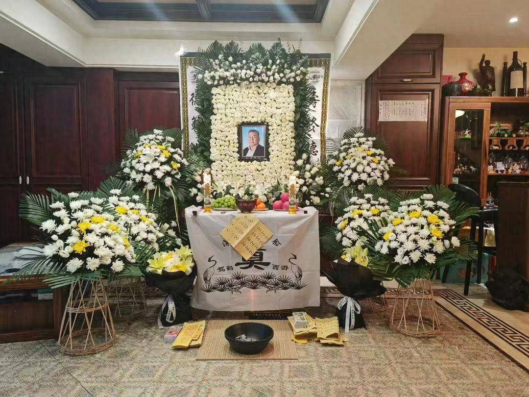 著名男高音歌唱家米东风同志逝世享年66岁