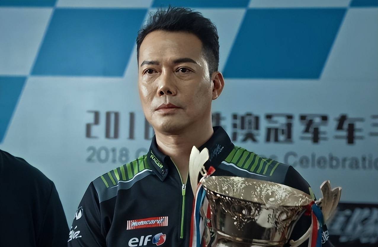 再上热搜,谢天华的电影令人跌破眼镜,有"古惑仔"的养老院之称