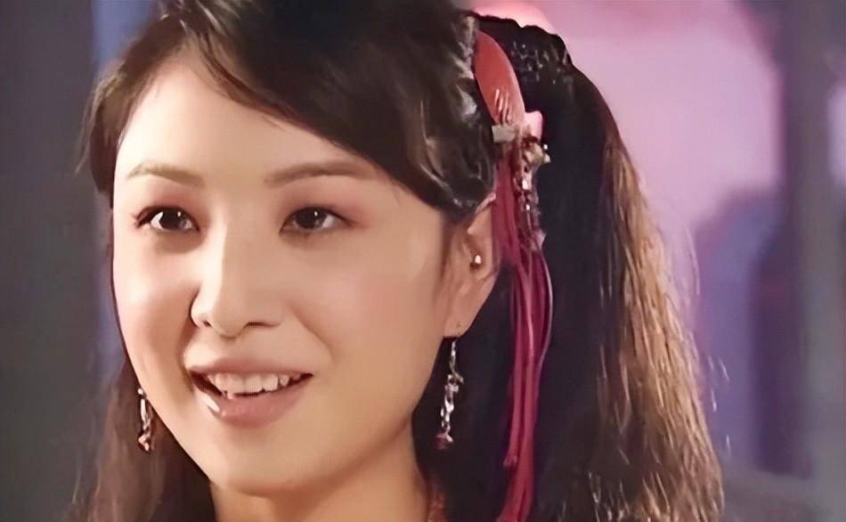 明明同一个人,演完小鱼儿与花无缺,又演烈焰,没认出
