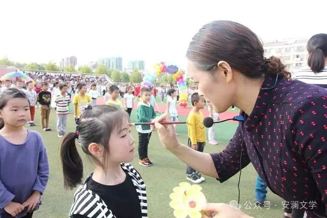 我在幸福里小学：教书是使命，更是满溢的幸福