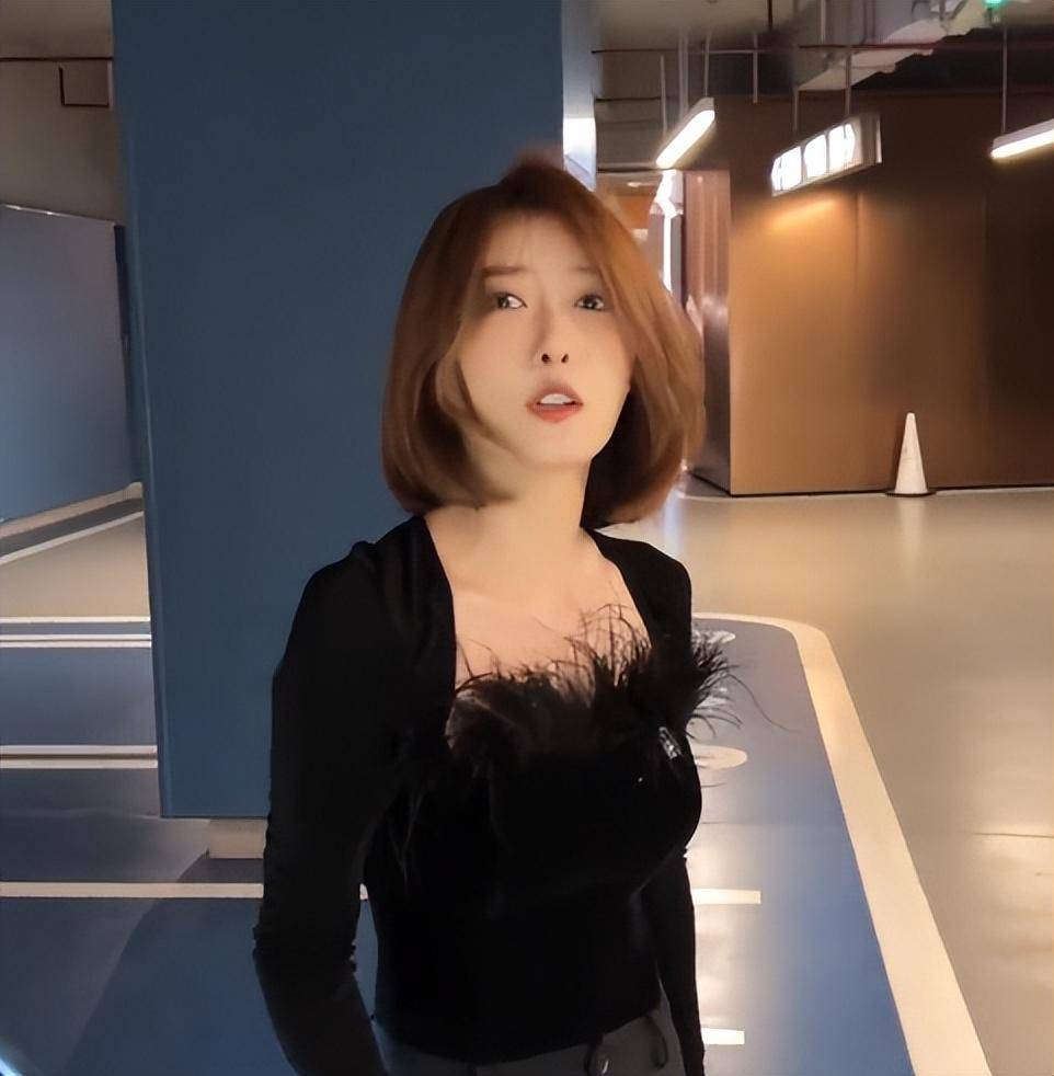 "蹭"于谦邓刚流量,再蹭球星马布里,聂小雨的成功,不只靠身材