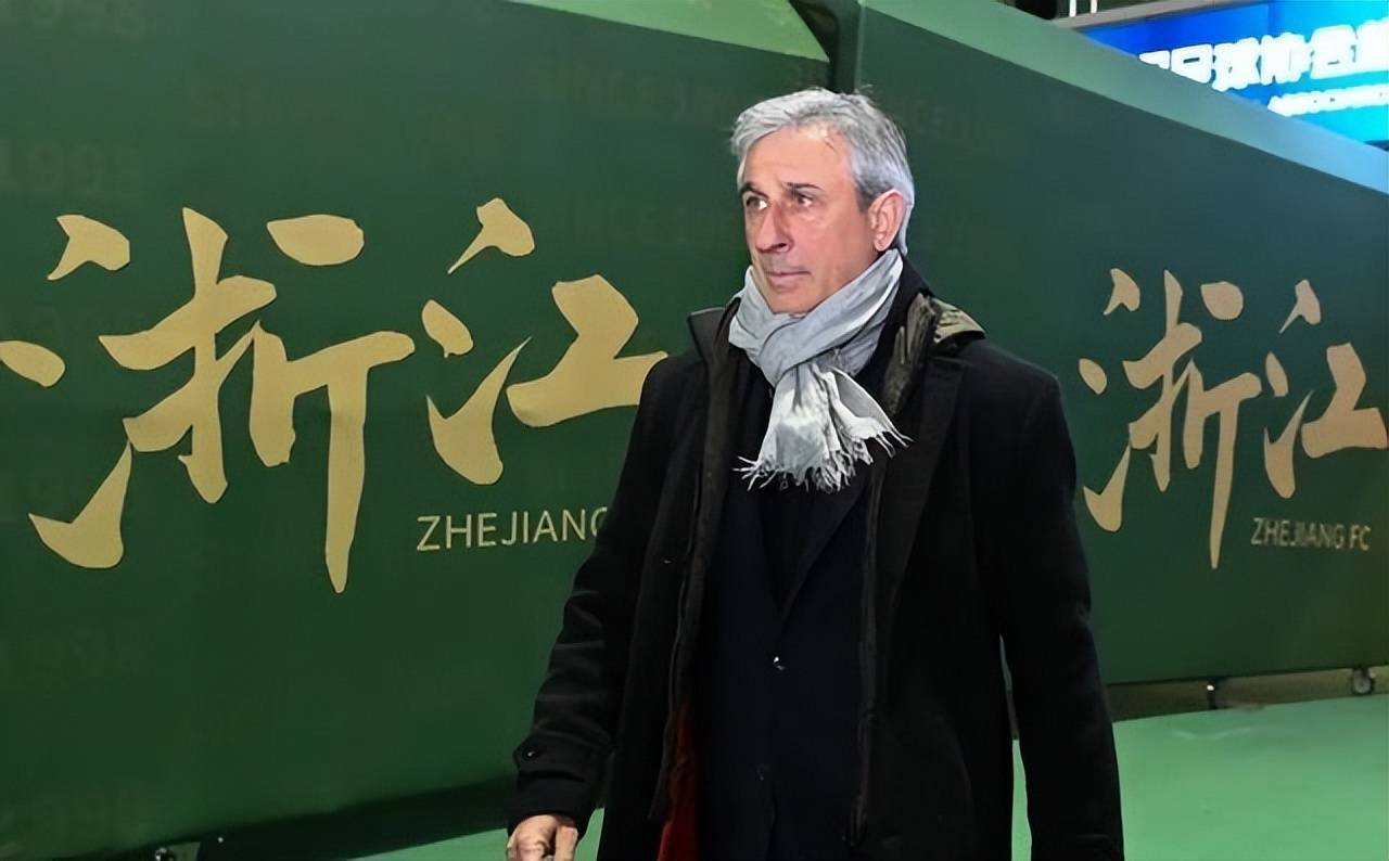 巴萨前主帅+8年中国执教史！愿意接任国足主帅！给王钰栋提建议！