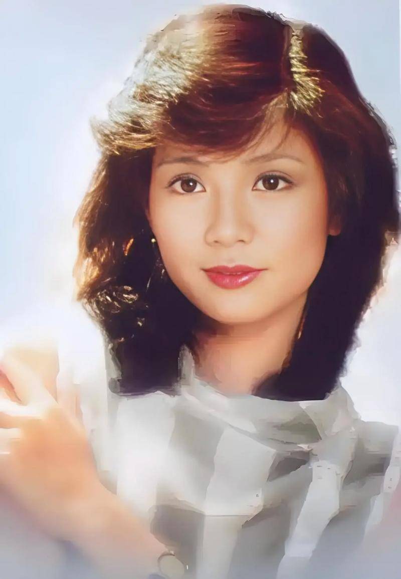 1985年,翁美玲自尽,本以为是为情所困,法医却曝光真正死因