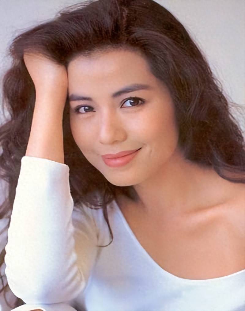 钟楚红和朱家鼎的凄美爱情:他带给我的,已经足够度过我的余生了