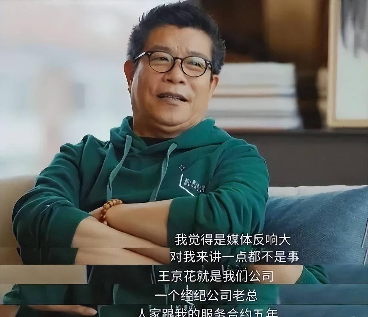 四年赔光63亿,华谊兄弟的倒台,从背刺周星驰的时候,就早有预兆