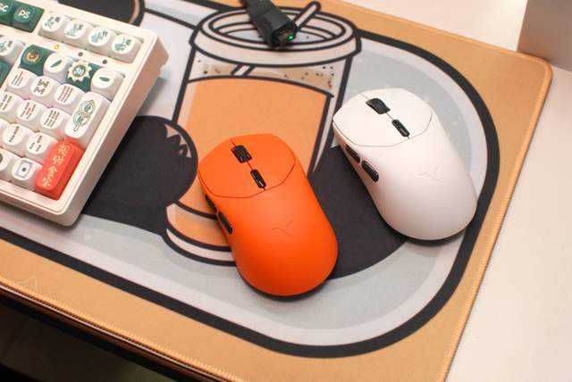 雷柏VT1/VT1 MAX原生双8K游戏鼠标:中小手玩家的次世代“神兵”