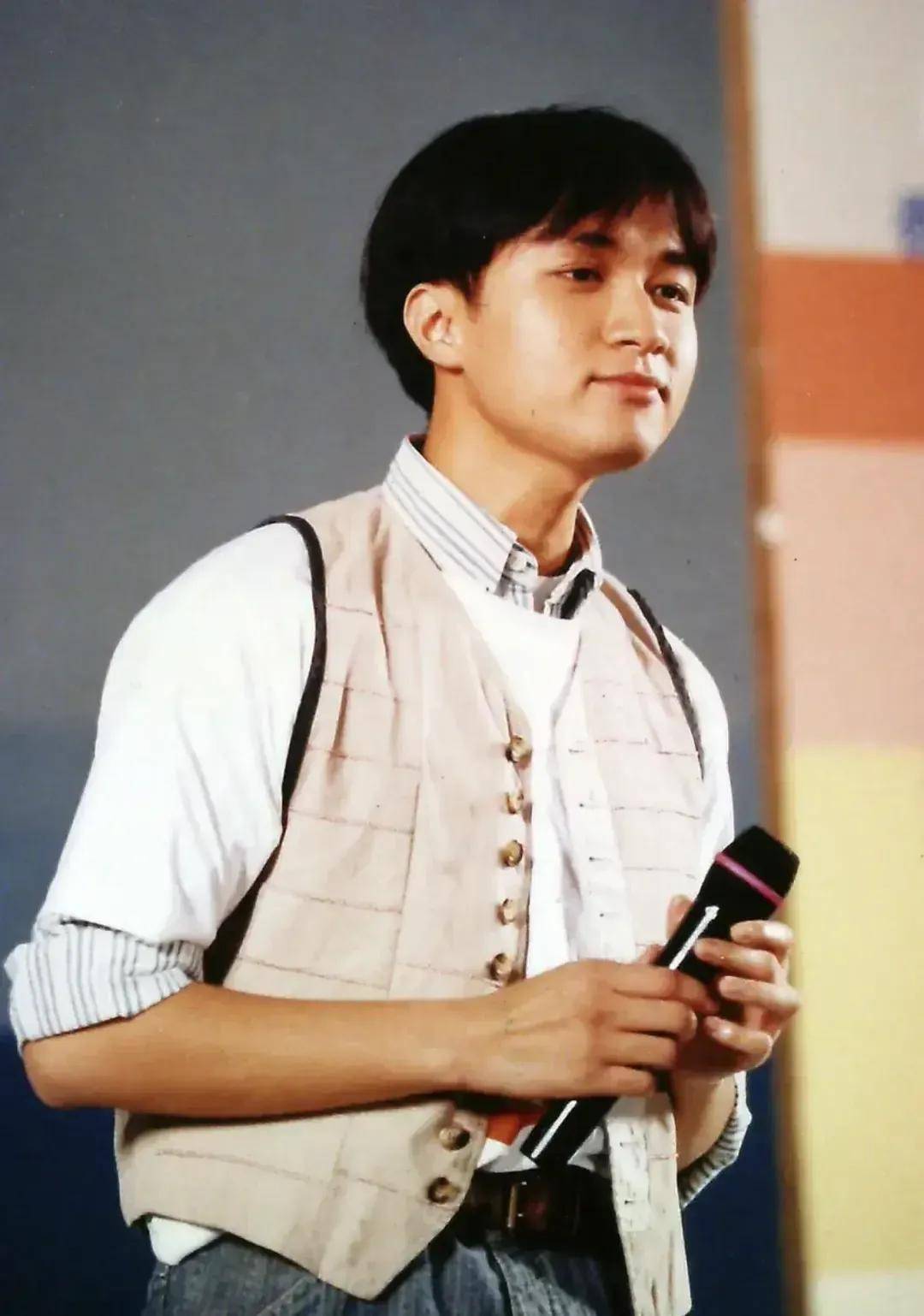 她苦等古巨基20年,46岁才换来名分,52岁高龄产子苦尽甘来