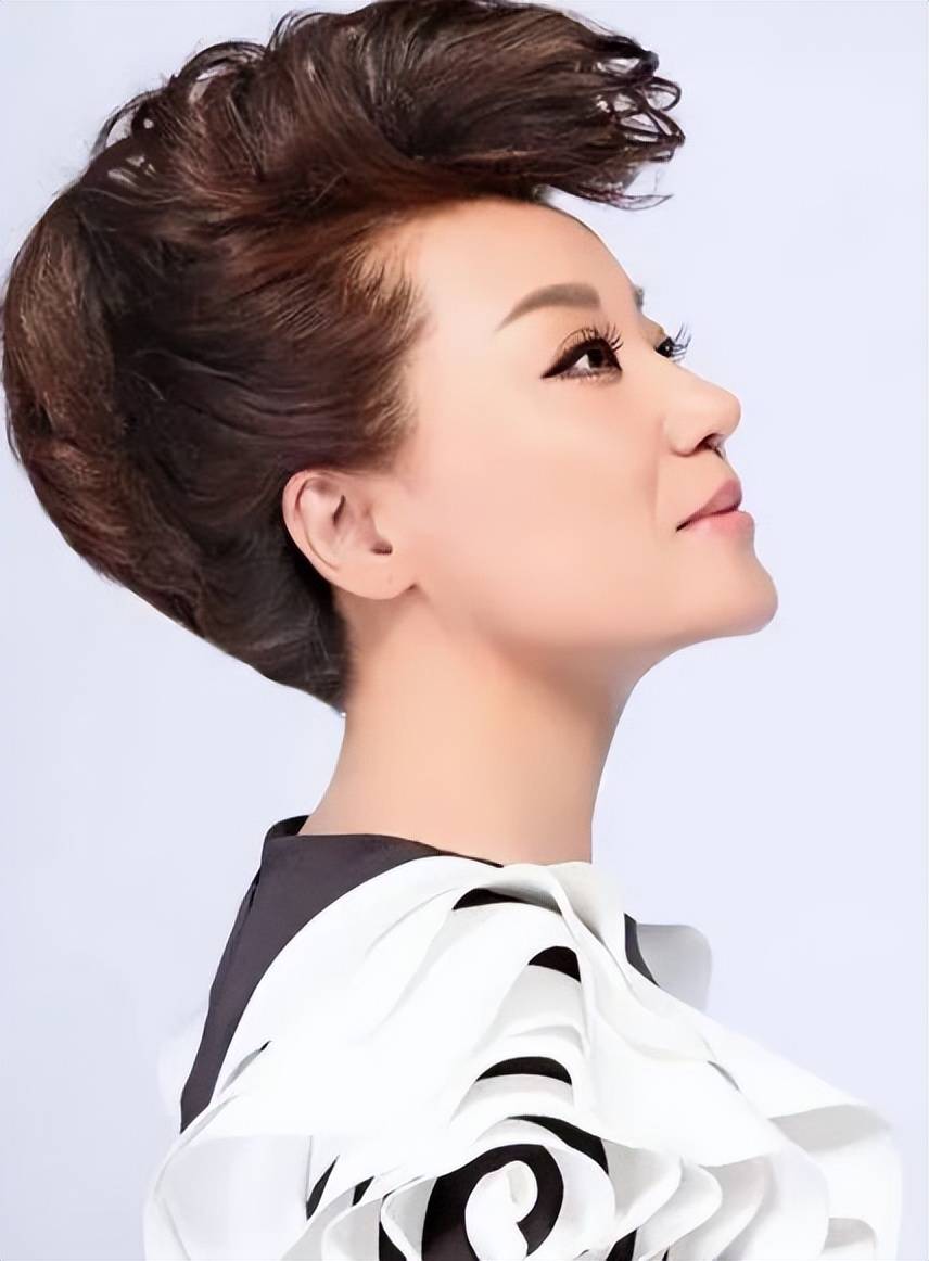 王为念和小香玉离婚19年了:一个儿孙满堂,一个3婚终获幸福