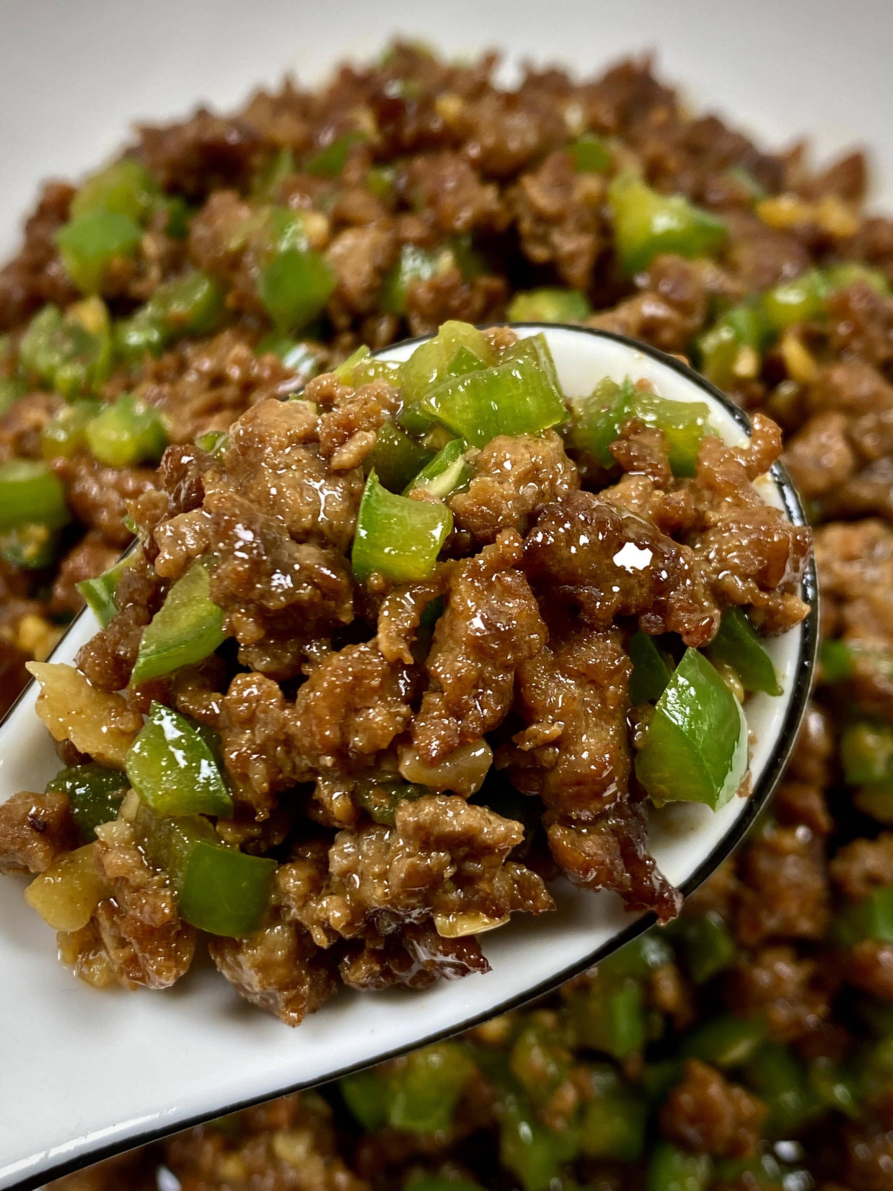 饭店青椒炒肉末的家常做法关键两步不油不腻