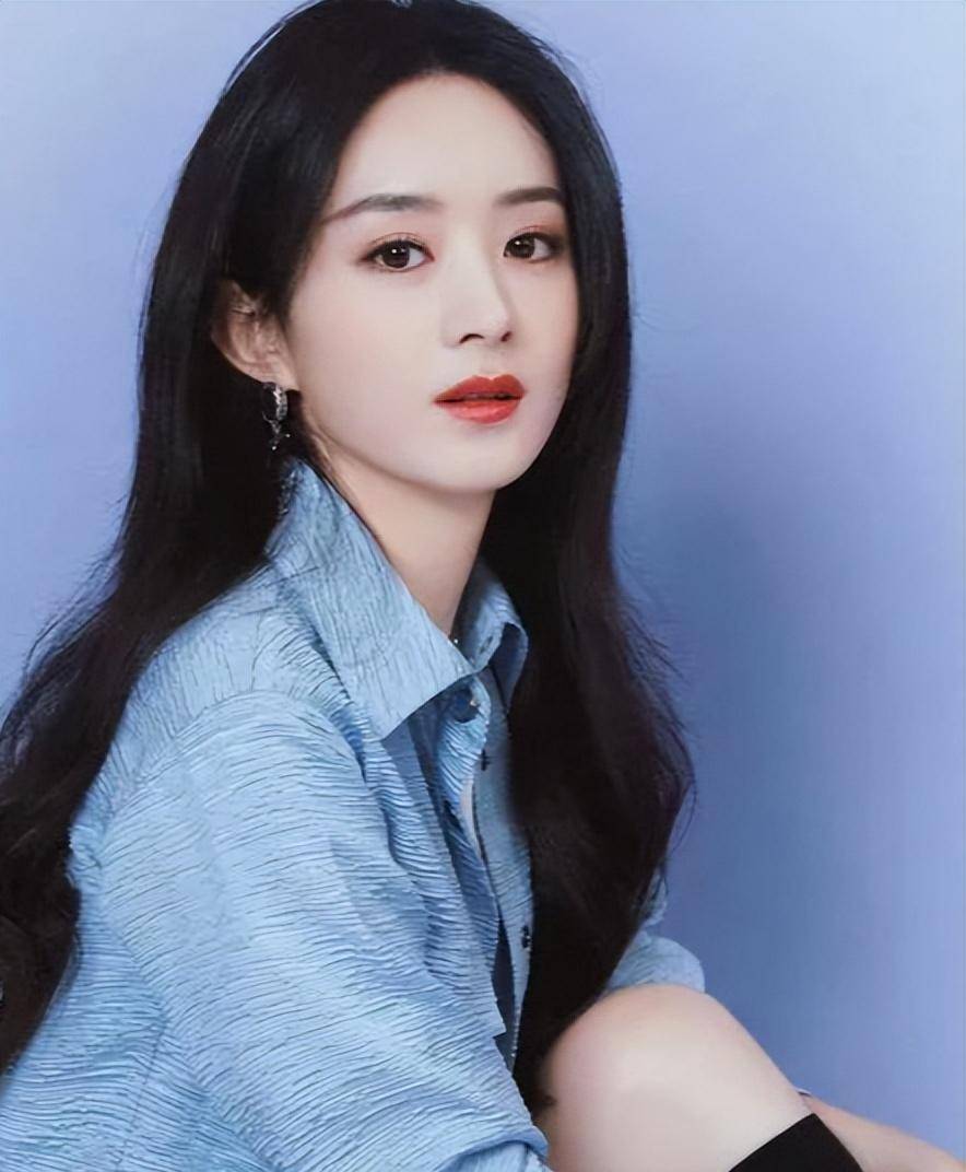 尽管李一桐在演艺道路上取得了一定的进步,但她与赵丽颖之间仍存在着