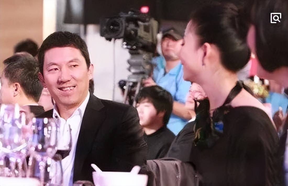 李小冉:被富商折磨4年,嫁给徐佳宁9年后终获幸福