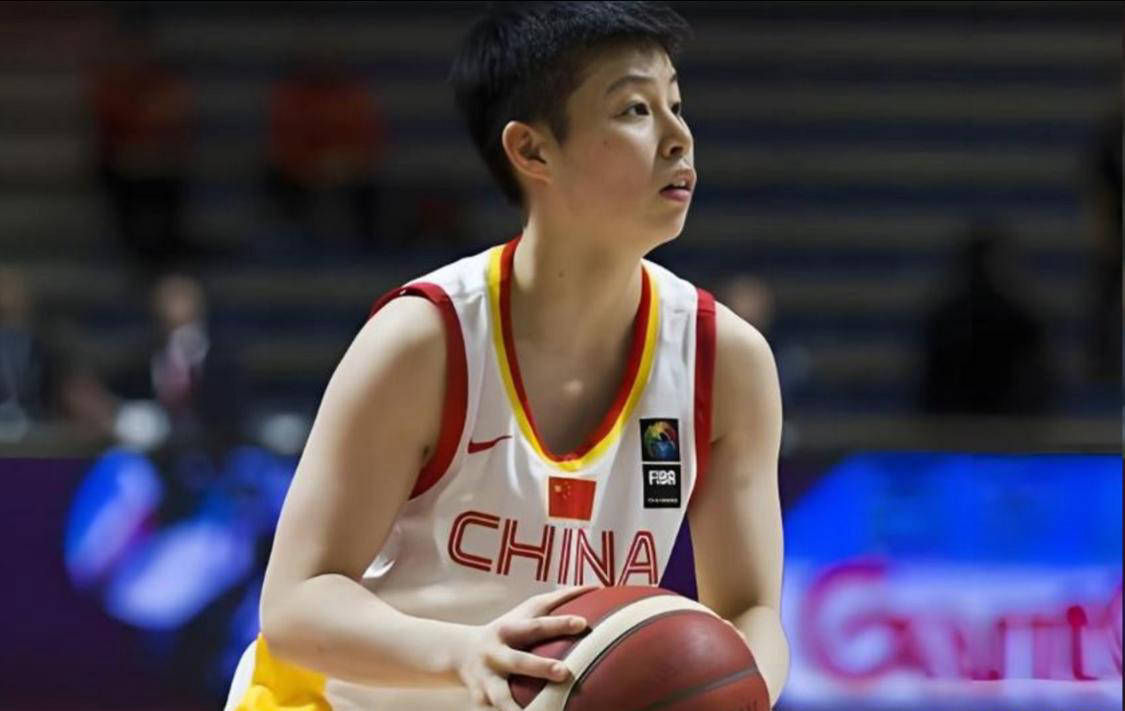 中国女篮控卫危机：青训断档如何影响张子宇时代？