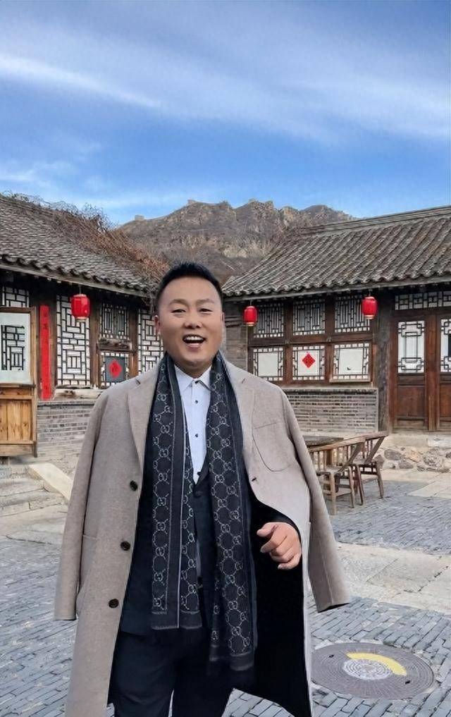山东歌手刘大成:成名后承诺不抛弃糟糠之妻,如今他是否做到了?