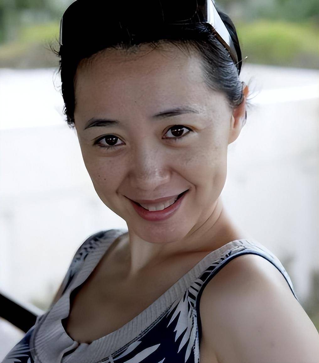 任程伟:成名后承诺绝不抛弃糟糠之妻,现在他是否真的做到了