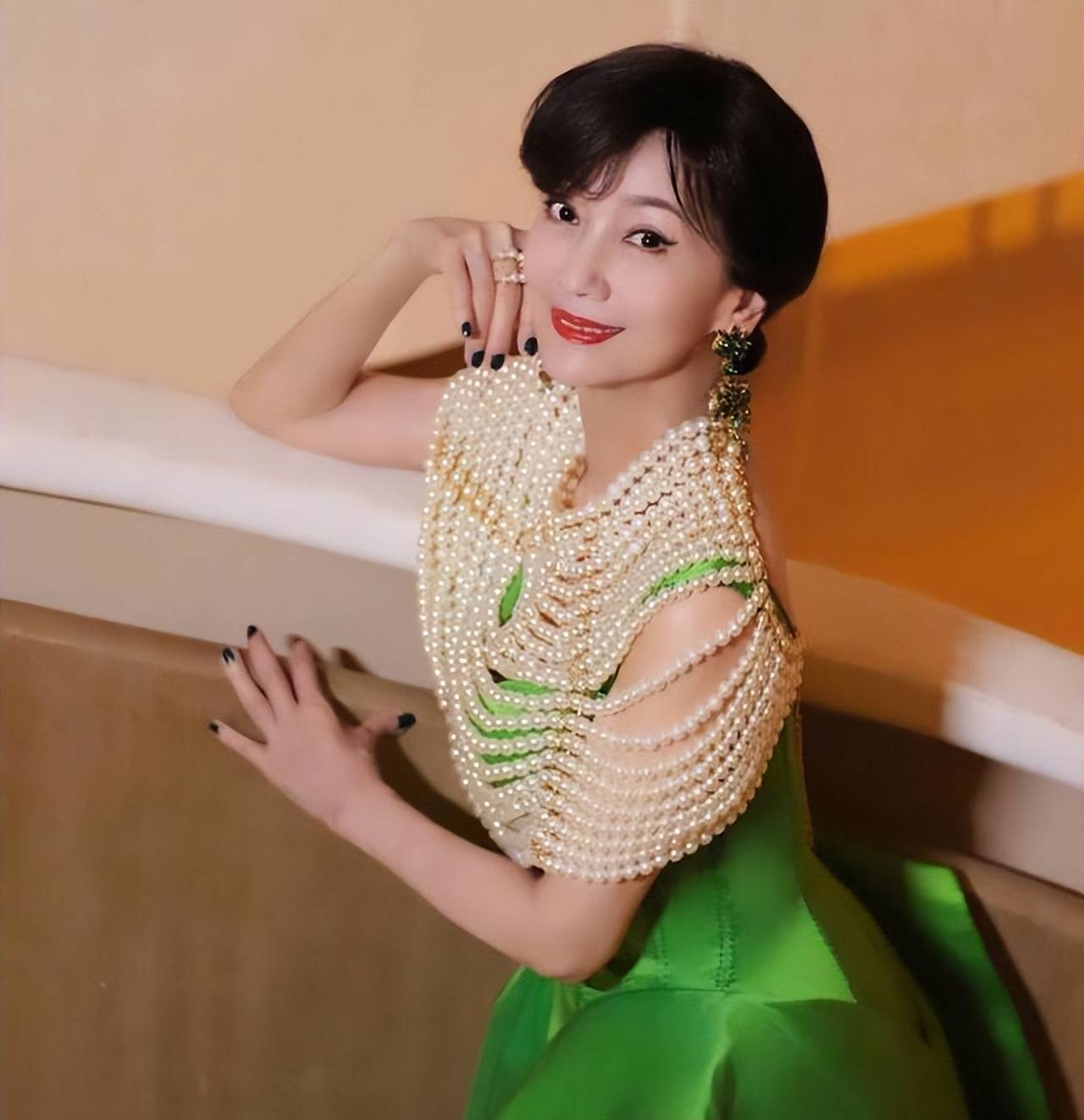 不老女神都是假的离开化妆和精修真实状态大相径庭