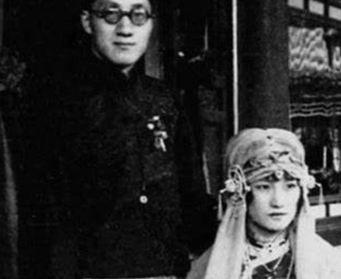 徐志摩死后,陆小曼的存折连续18年每月打进300元,谁在供养她?