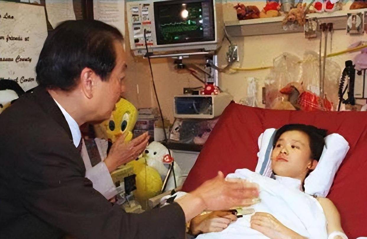 体操冠军桑兰:17岁被摔成高位截瘫,索赔18亿美元,如今怎样了?