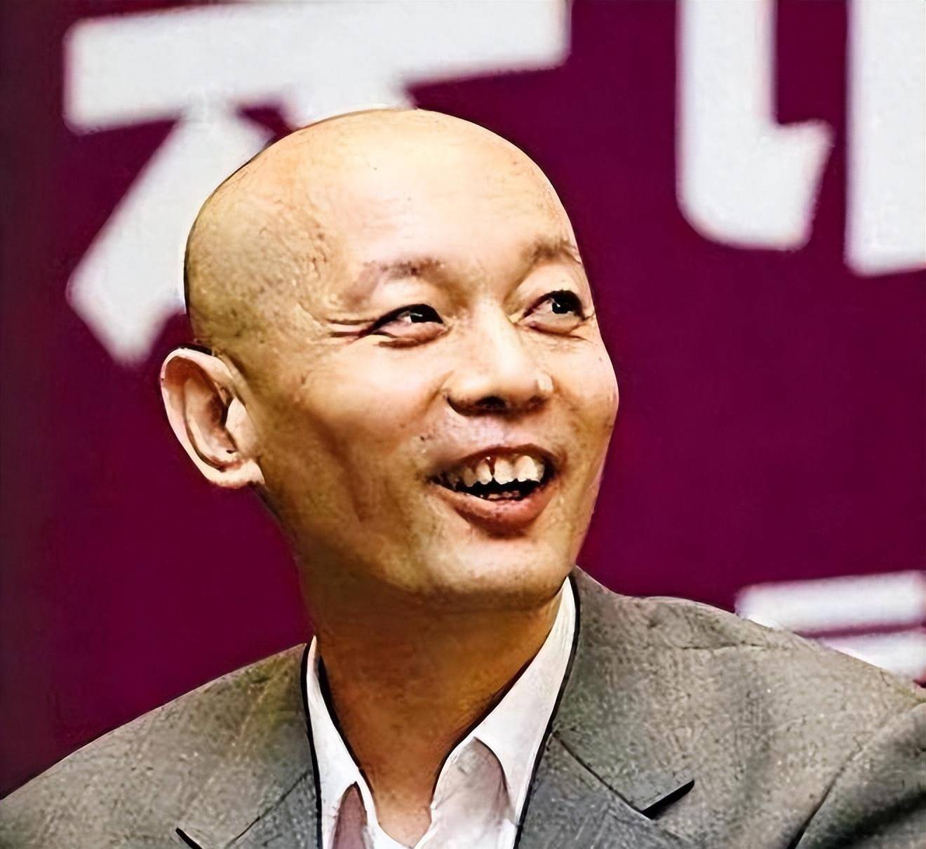 妹妹远在美国,父母也已去世,现在66岁无儿无女的葛优如何了?