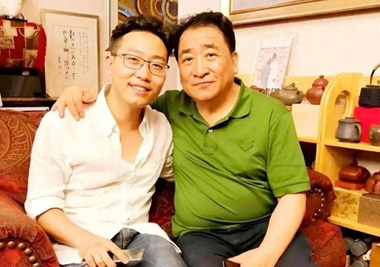 姜昆最大的遗憾:女儿46岁仍旧没有结婚,继子却成了他的骄傲