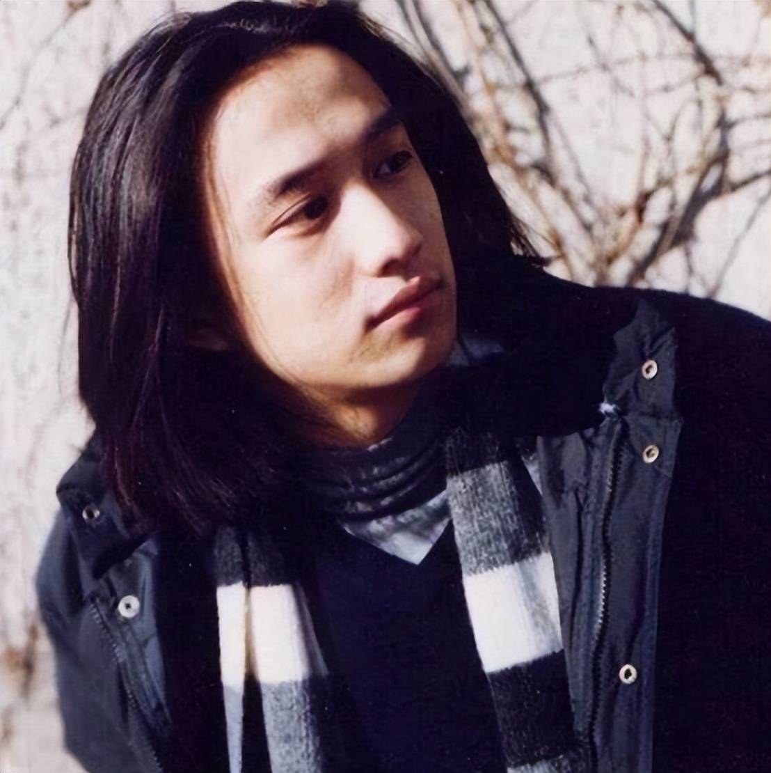 餐前一把药,睡觉戴呼吸机,"文艺男神"黄磊,怎么憔悴成这样了