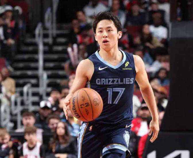 豪门遭遇双杀！三巨头狂砍63分却落败，日本小将河村勇辉关键罚球定胜负