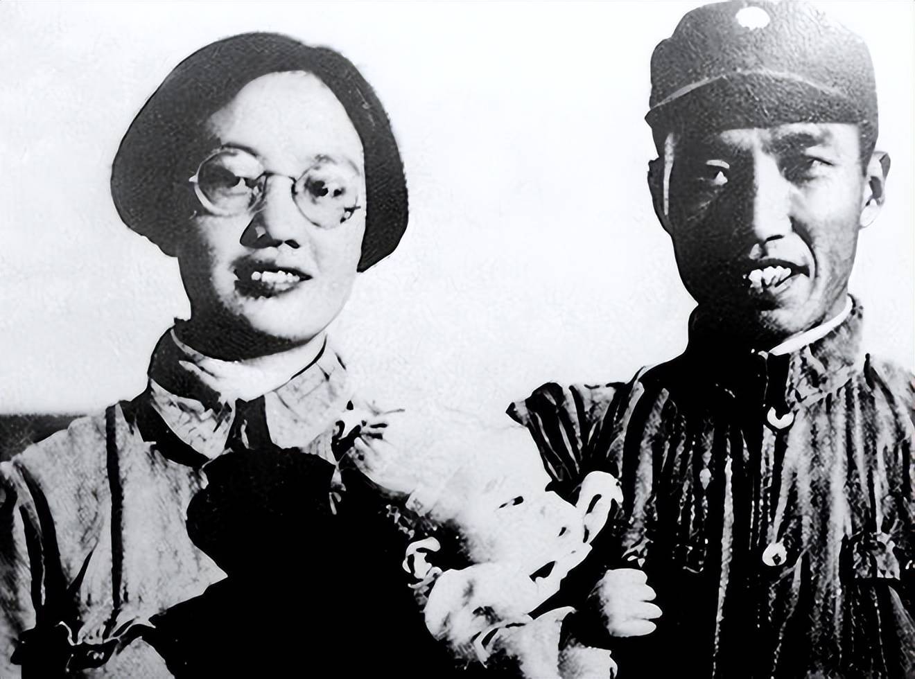 左权牺牲后留下25岁妻子,秘书陈守中娶了她,建国后卷入山西夺权