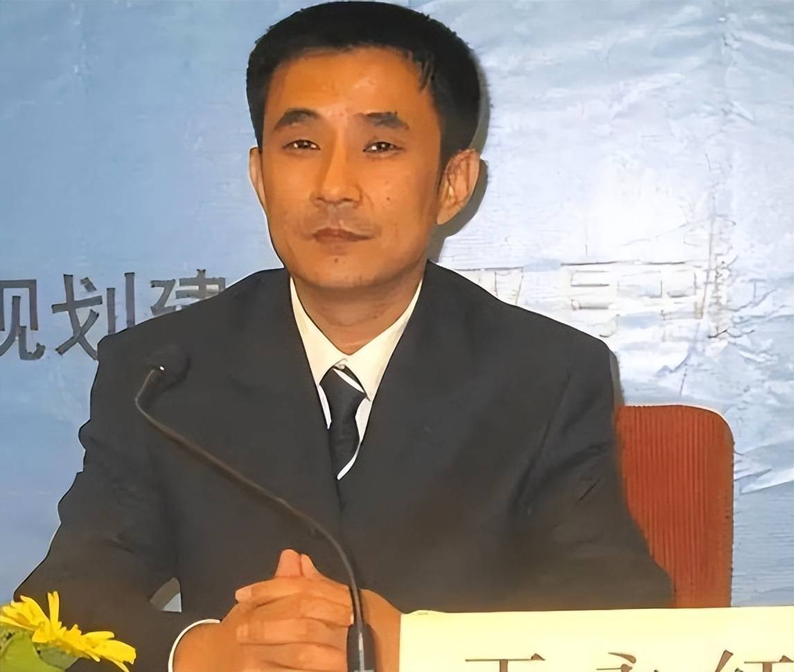 王永红:从保洁工到江西首富,专注割韭菜,最后连父亲葬礼都没去