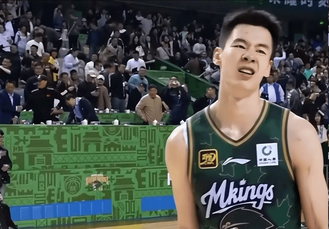 郭昊文拒绝活塞双向合同？球迷怒喷同曦新任总经理：蹭流量无下限