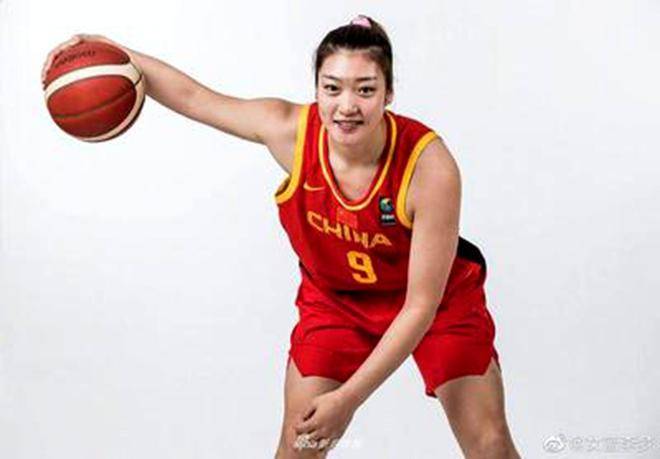 女篮李梦回归，赛场表现引发热议