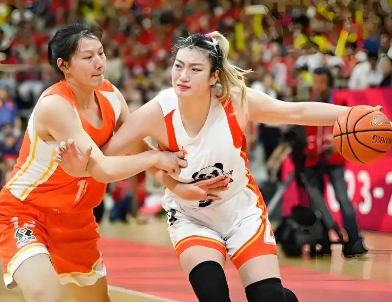 28分钟狂砍20+9!李梦统治全锦赛,宫指导选人失误实锤