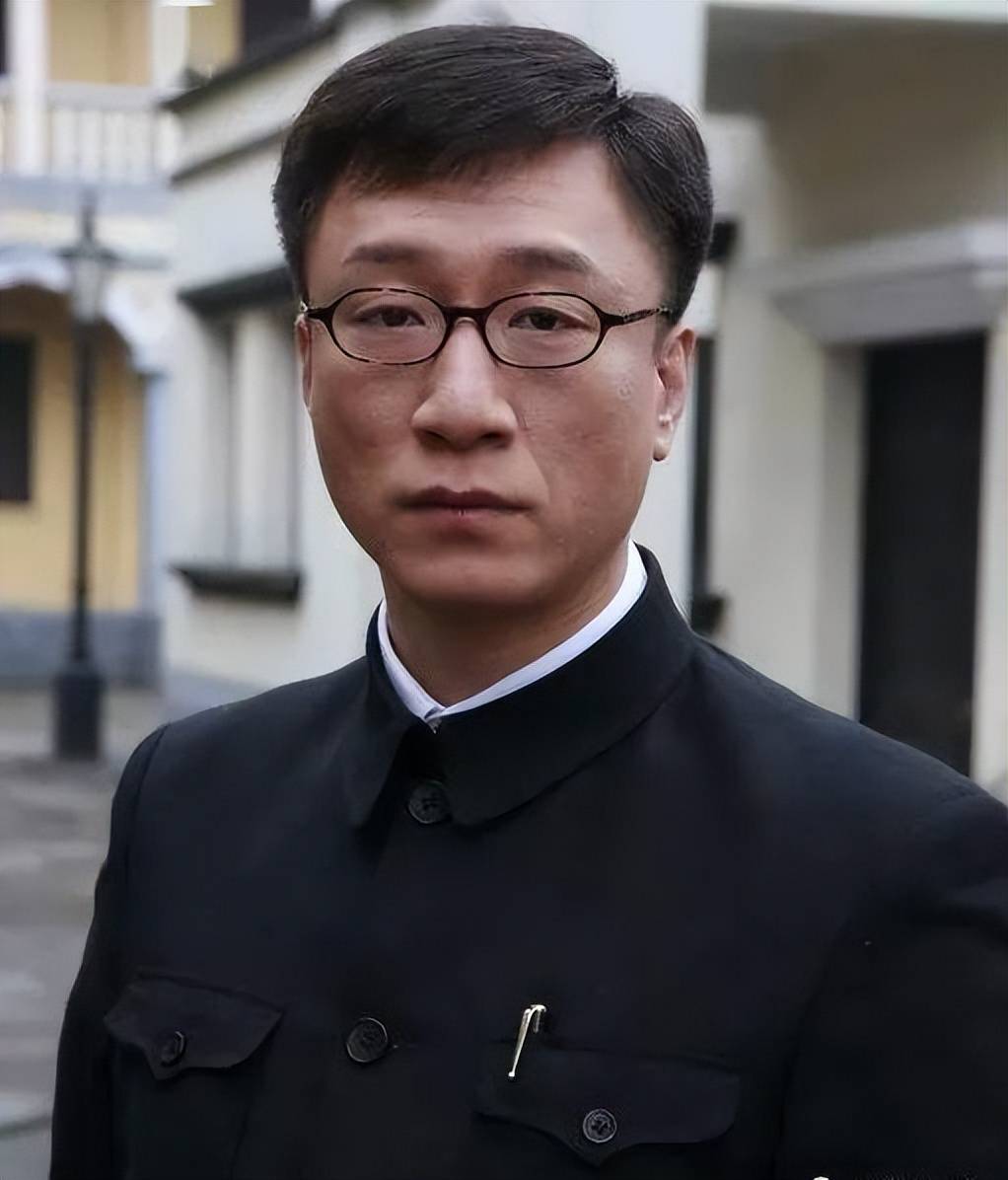 娱乐圈的残酷逝世,在"跌下神坛"的孙红雷身上,展现得淋漓尽致