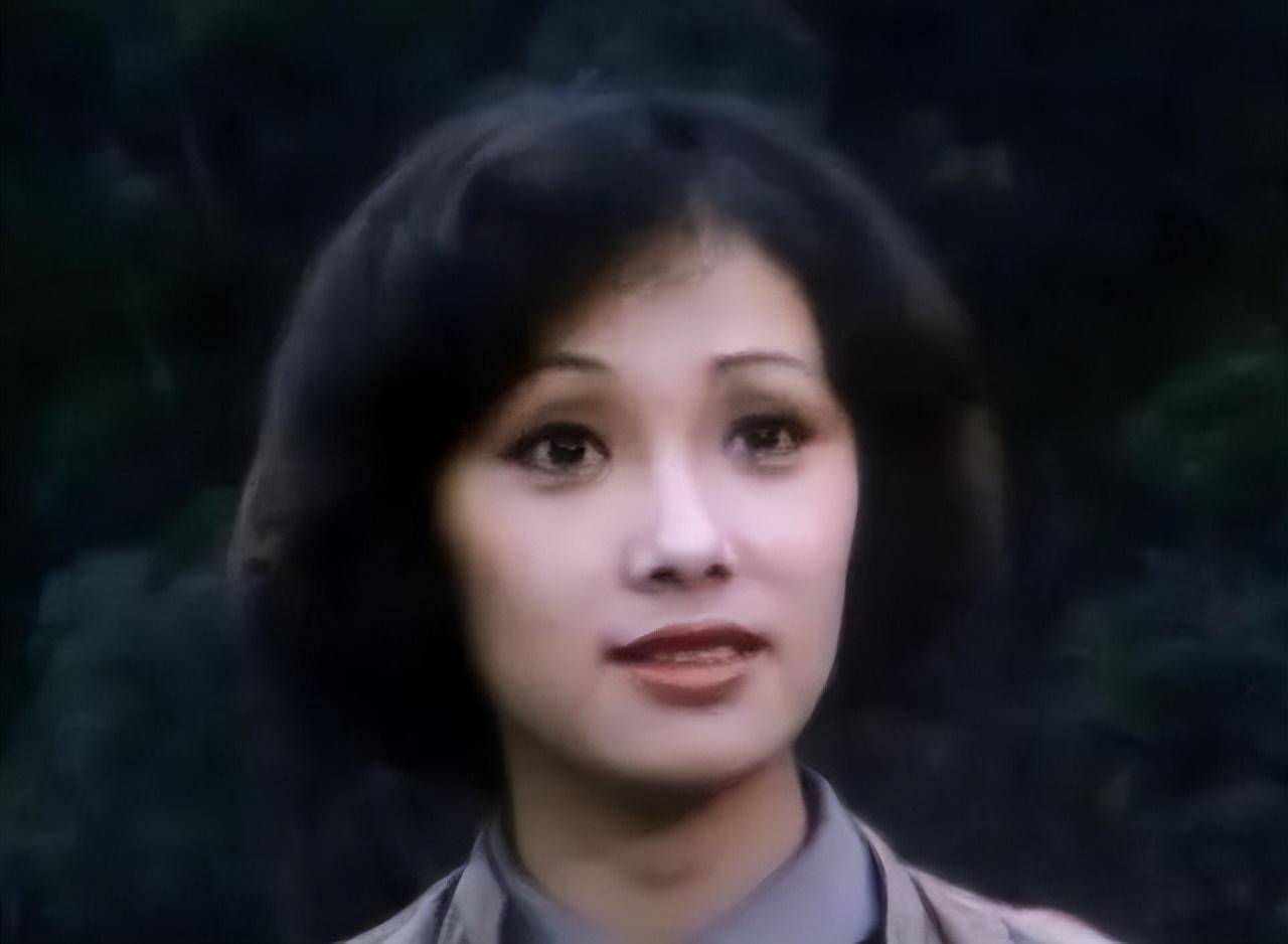 韩马利:演技精湛家境好,擅演贵妇和恶妈,3嫁2离现在幸福美满