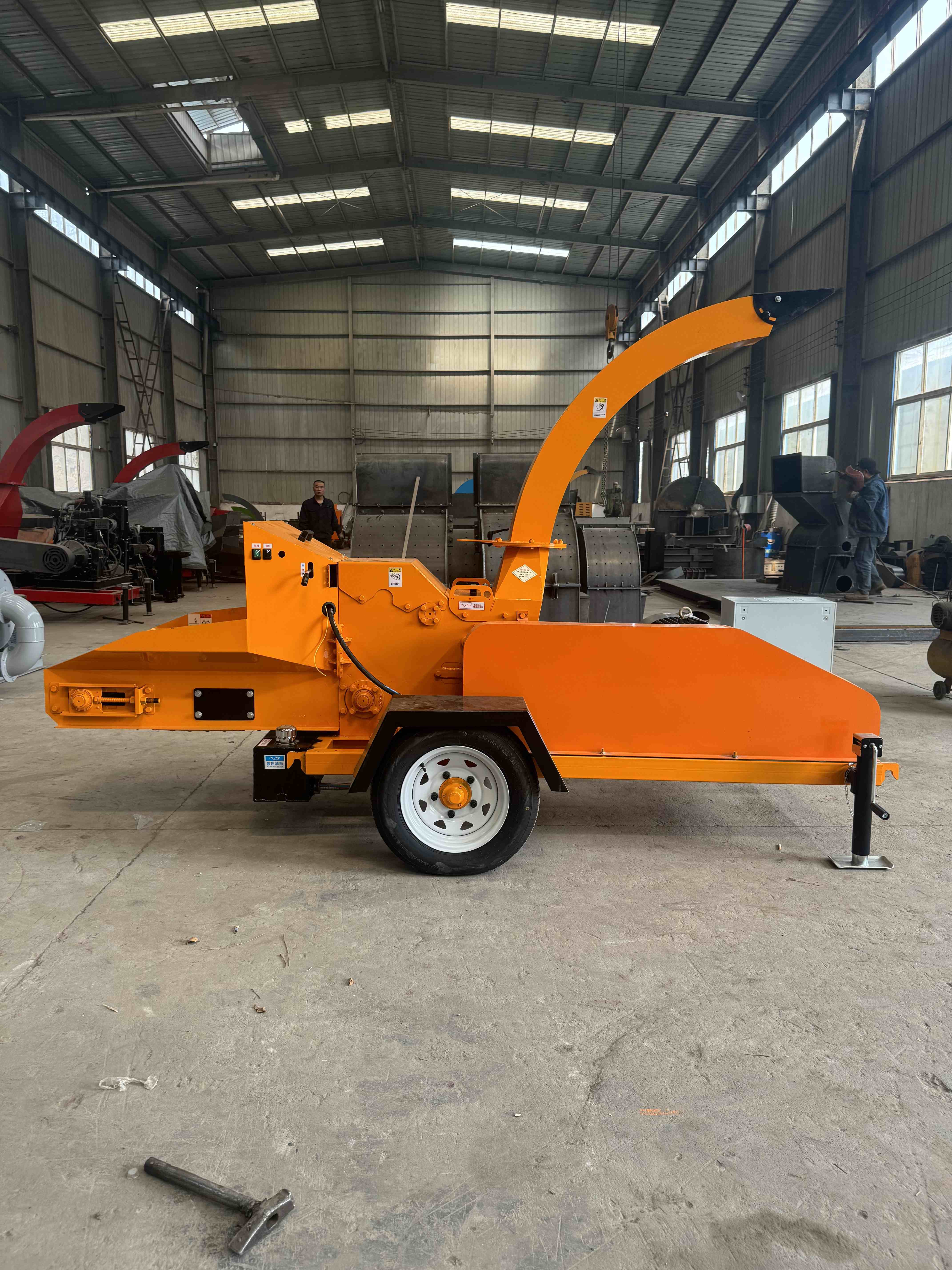 园林绿化移动式林木粉碎机生产厂家