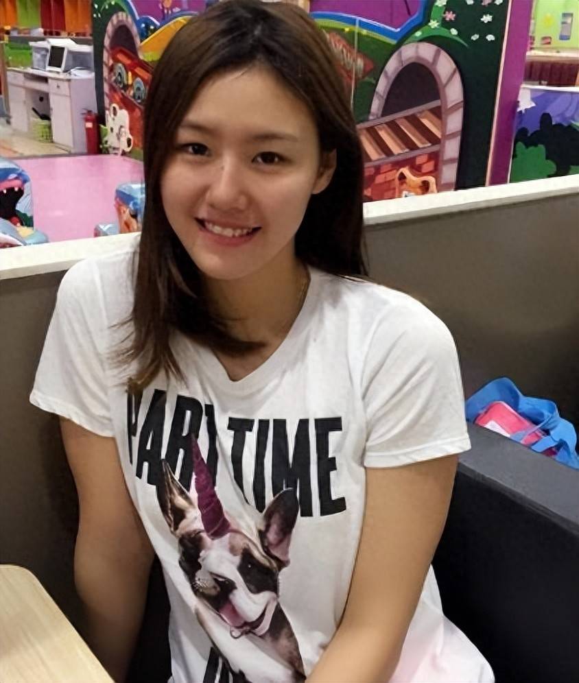 实话实说,刘湘,是现在为止我见过的最漂亮的游泳运动员