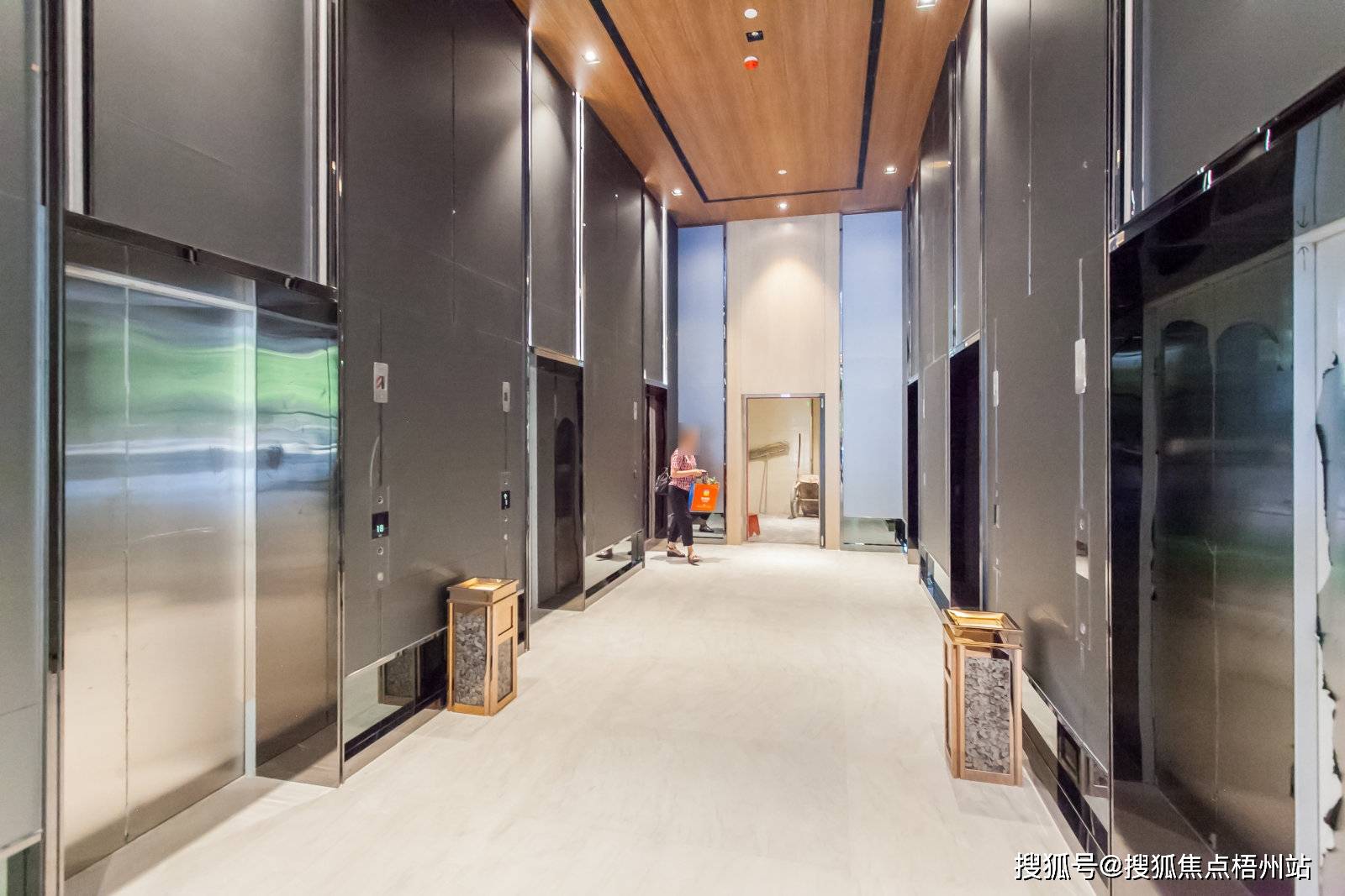 武汉锐创中心租赁指南:租金,物业,联系方式 一站俱全