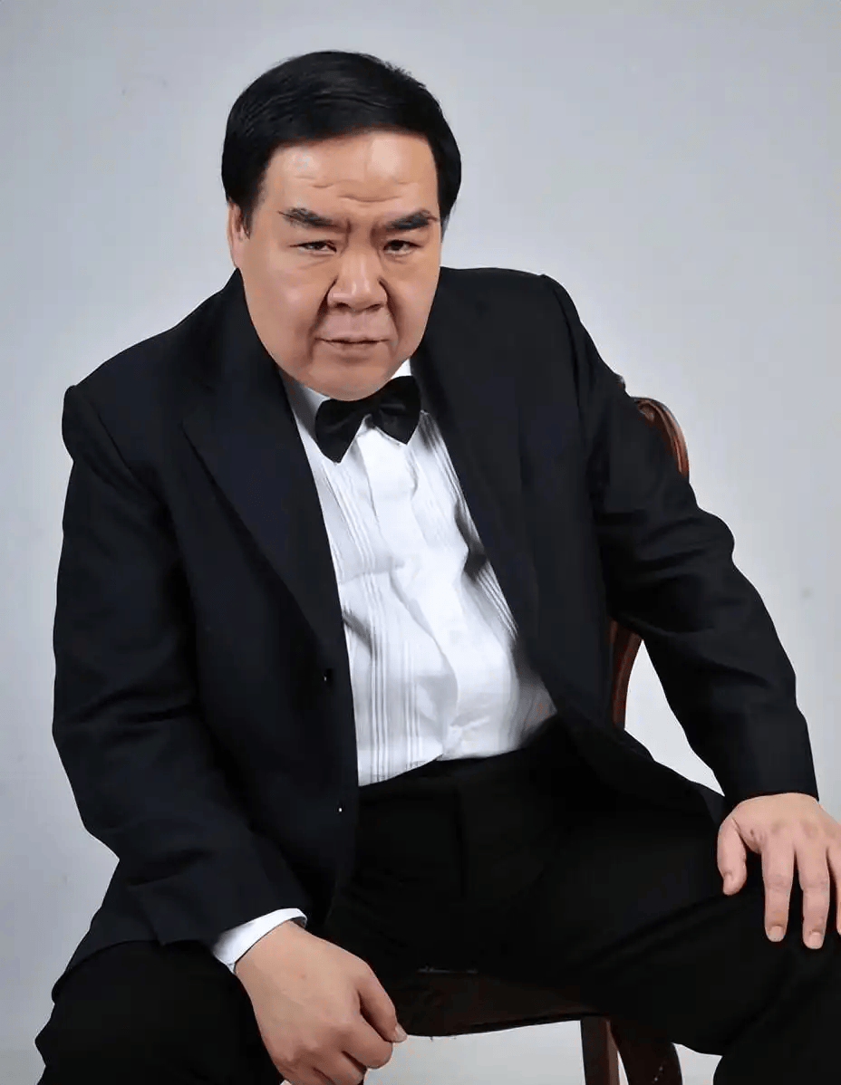 74岁著名香港演员郑则仕辟谣去世传闻:放心,我还在