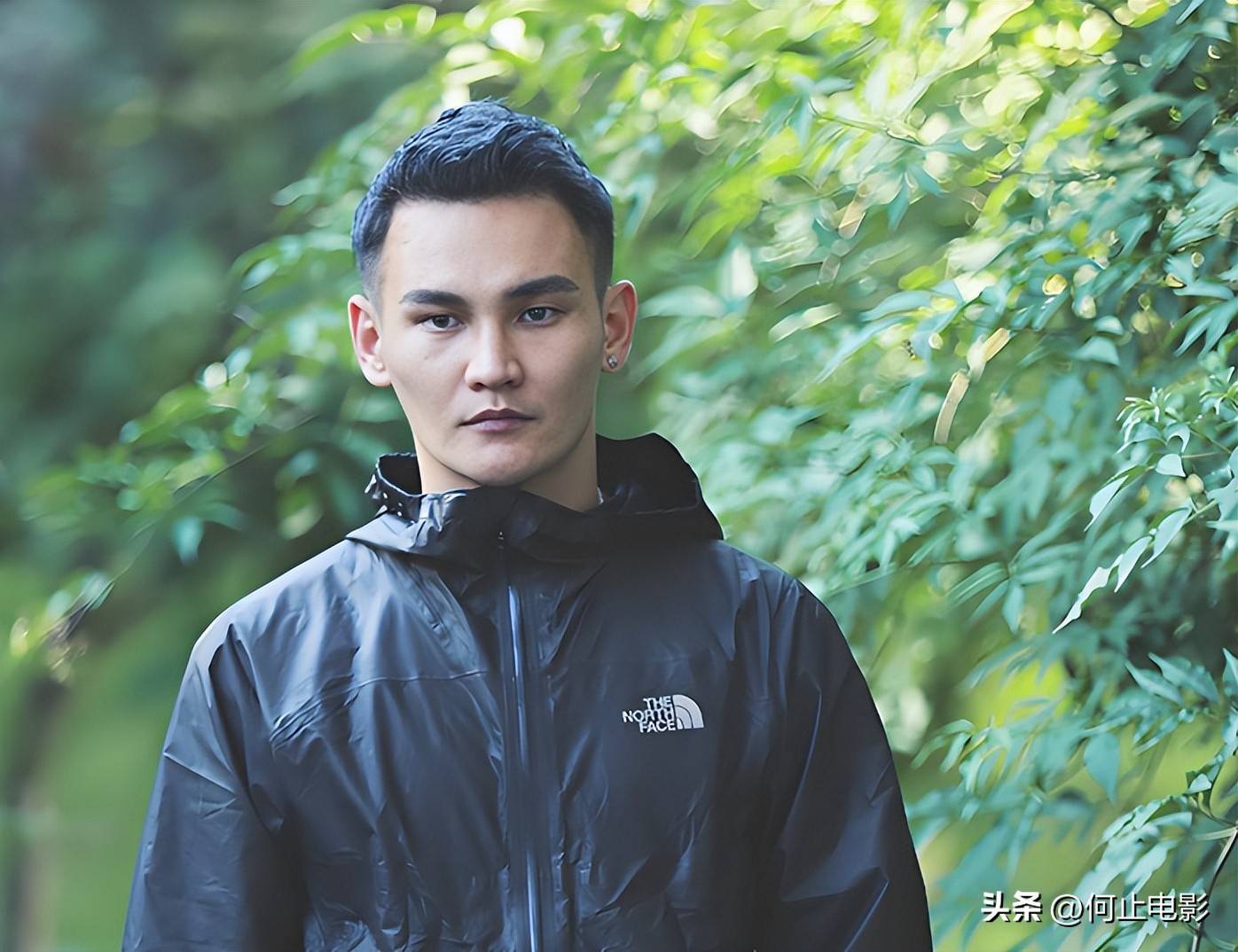 11年后再看周深和李维,一个查无此人,一个"打"了那英的脸