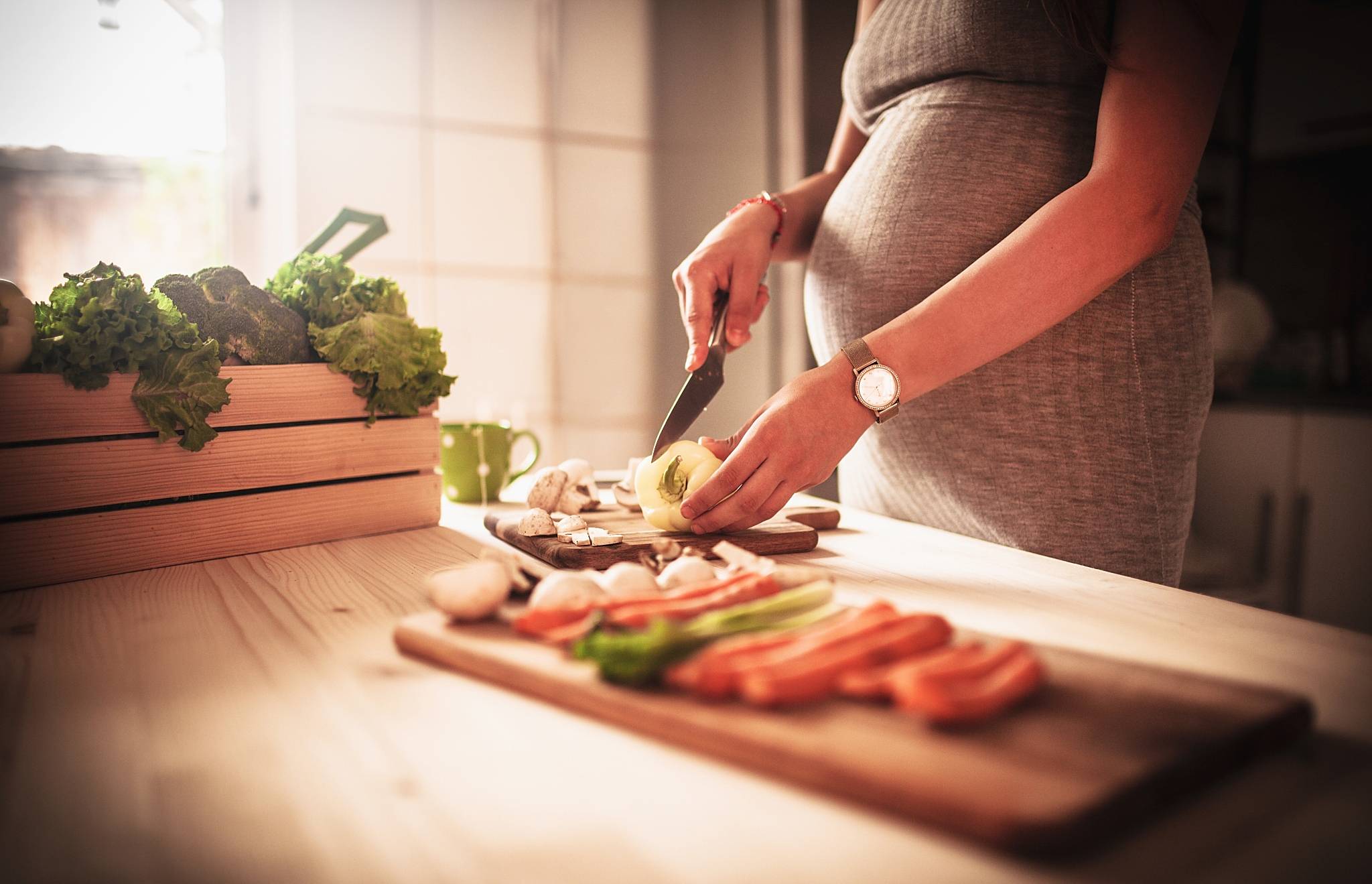 临产三信号：见红破水宫缩咋分辨？