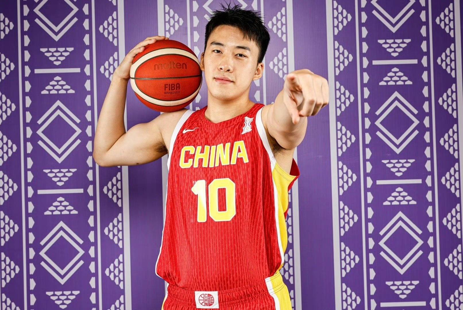 中国男篮VS韩国,倒计时1个月!郭士强率领中国队,2025表现出色