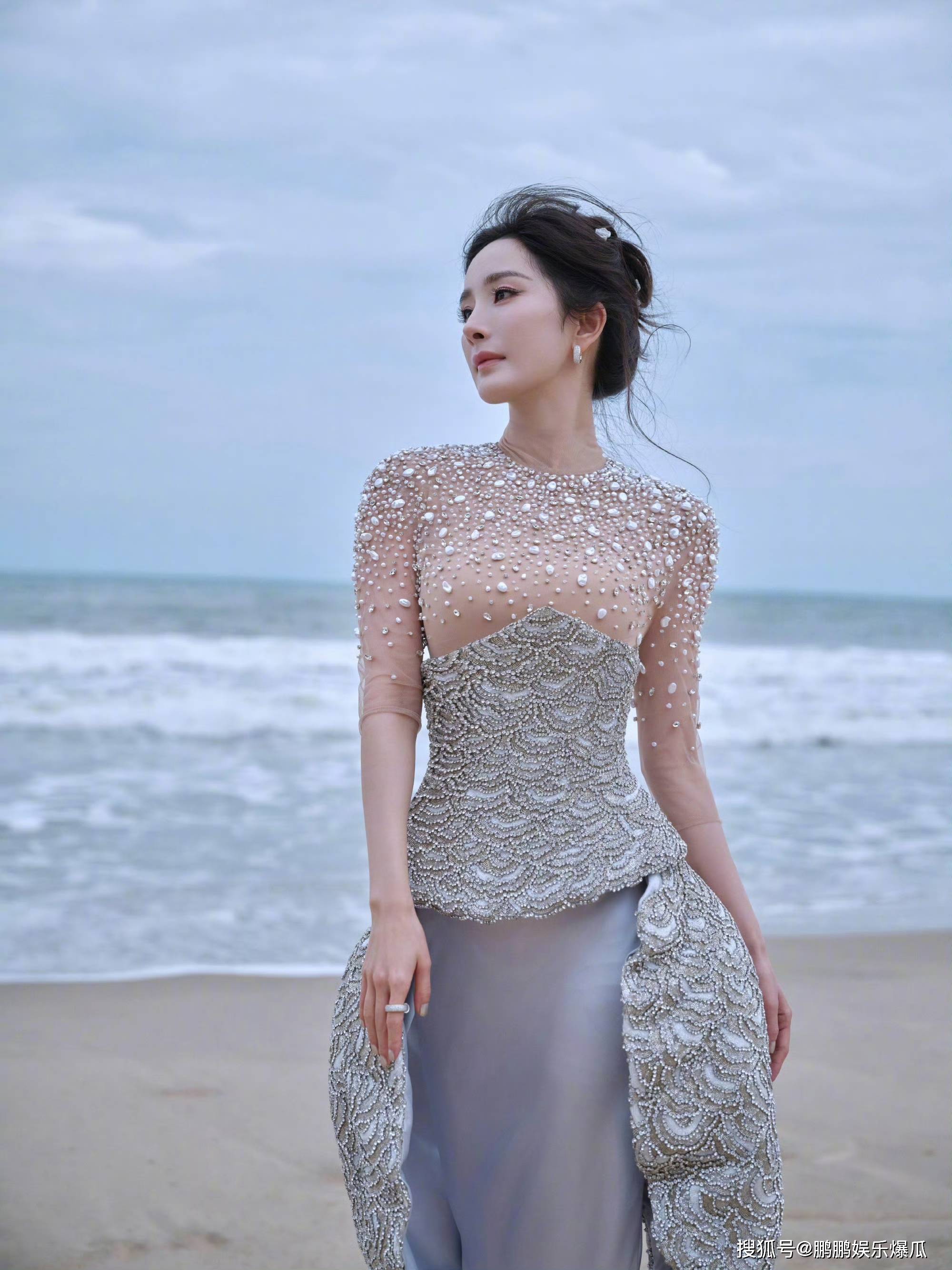 10.29娱乐瓜:王一博 谭松韵 罗云熙 杨幂 檀健次 唐嫣 丁禹兮 关晓彤