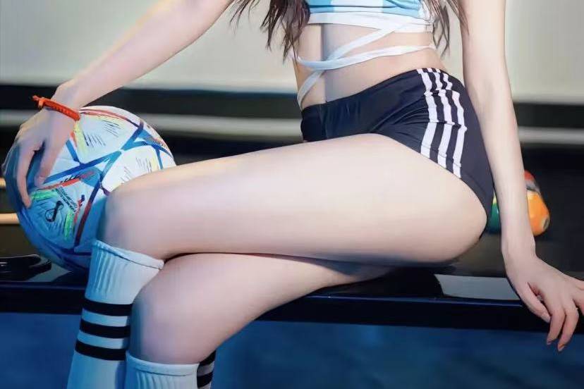 德甲巅峰对决:拜仁慕尼黑主场力克勒沃库森,3-1锁定胜局