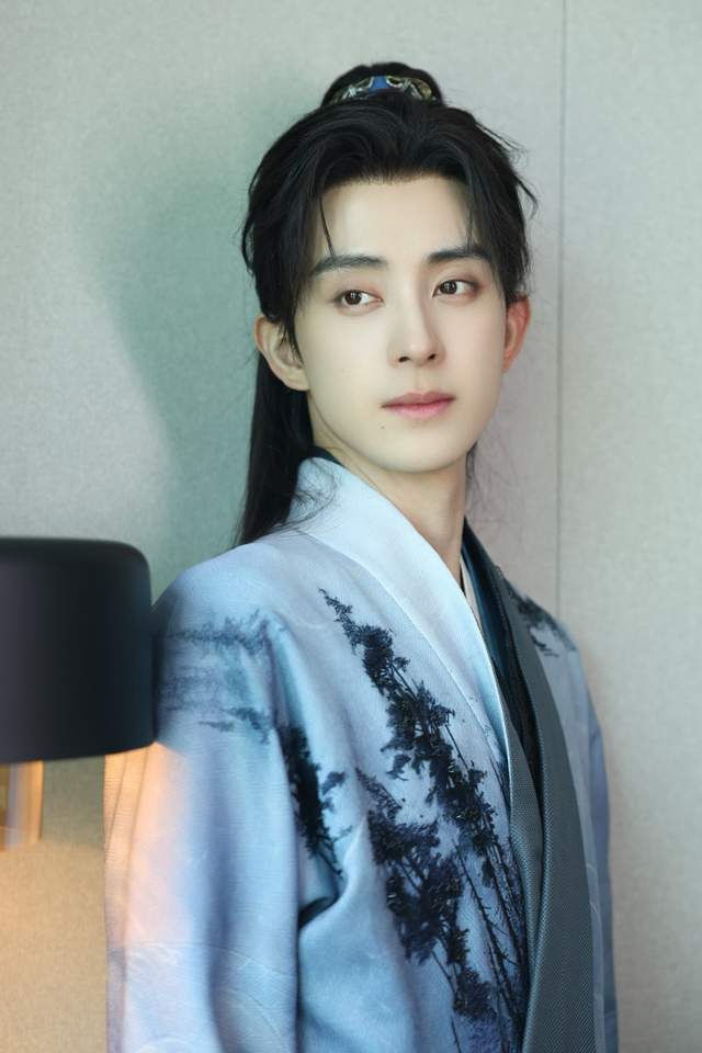 敖瑞鹏载沙溢买奶茶，网友调侃：像只给敖瑞鹏打滤镜不管沙溢死活 插图3