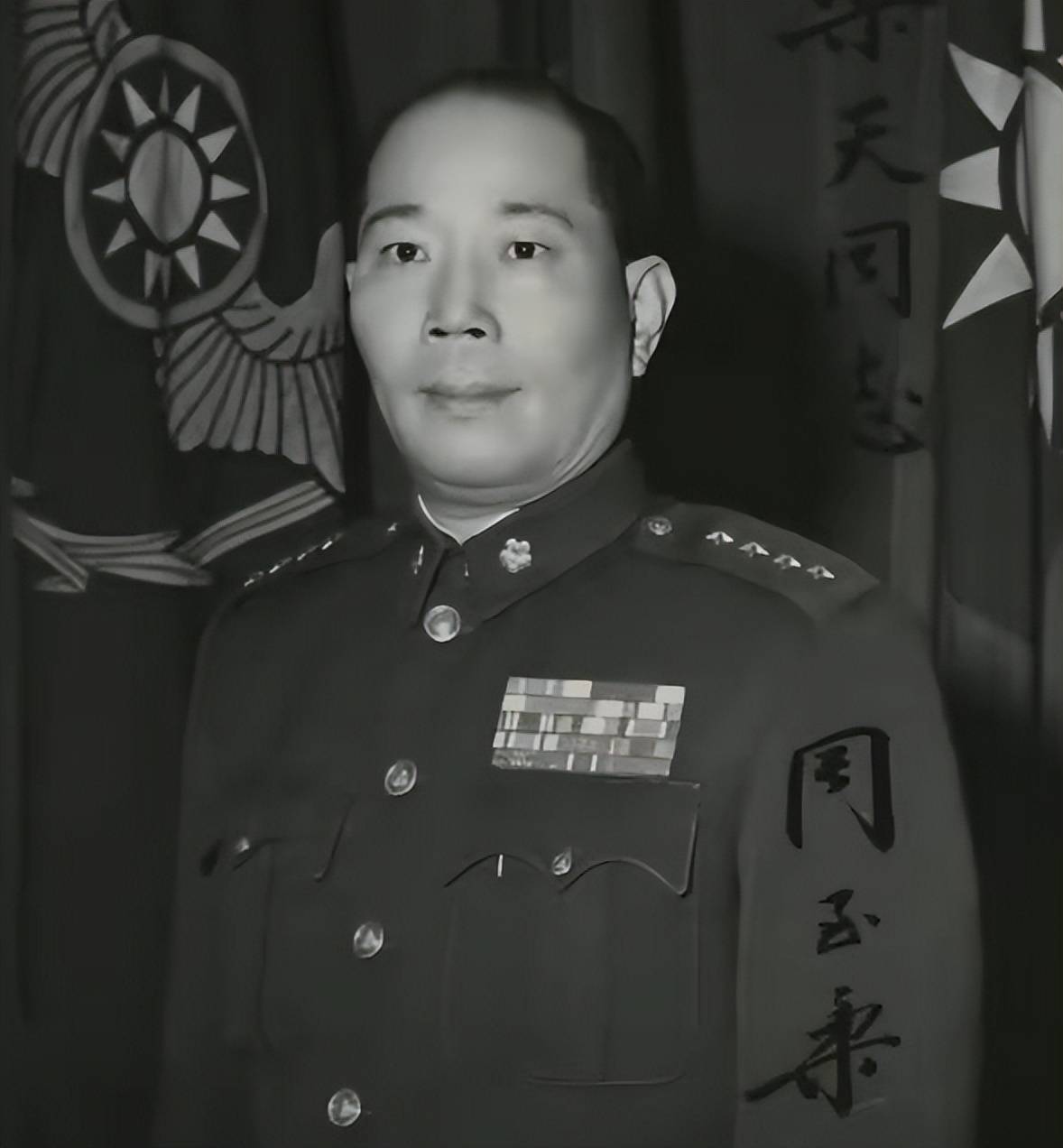 吴石和周至柔的事得从保定军校那段说起前辈后辈炮兵科第三期的学长