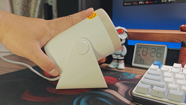 不是每个地方都供暖，西圣Warm mini桌面暖风机可保桌面暖融融