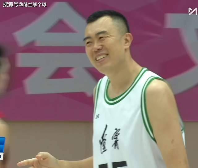 狂赢32分！辽宁逆转获4连胜，锁定第1进8强，赵继伟2双，付豪2双