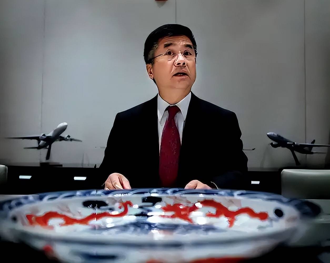 骆家辉:中国最好不要自主生产尖端芯片,因为这是美国不想看到的